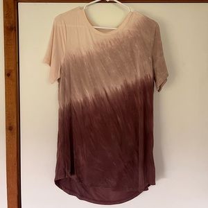 Medium tall ómbre neutrals Old Navy top